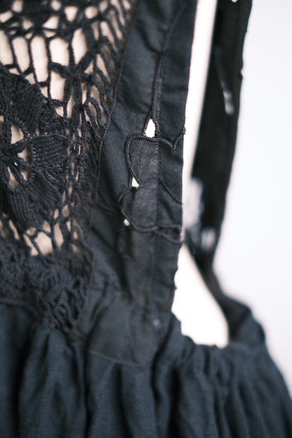 No.６｜黒のジャンパーワンピース