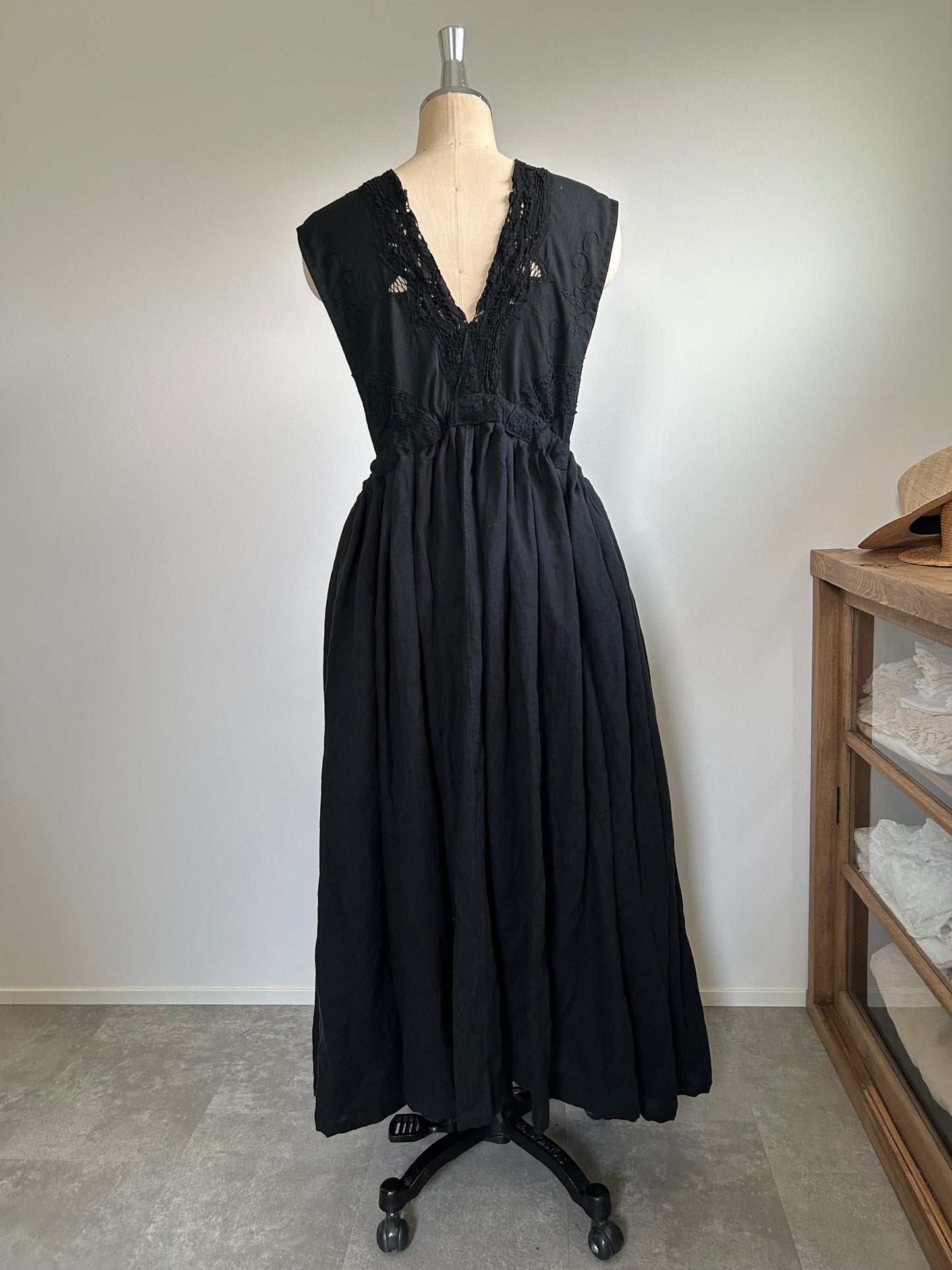 No.００２｜黒のプレミアムジャンパーワンピース