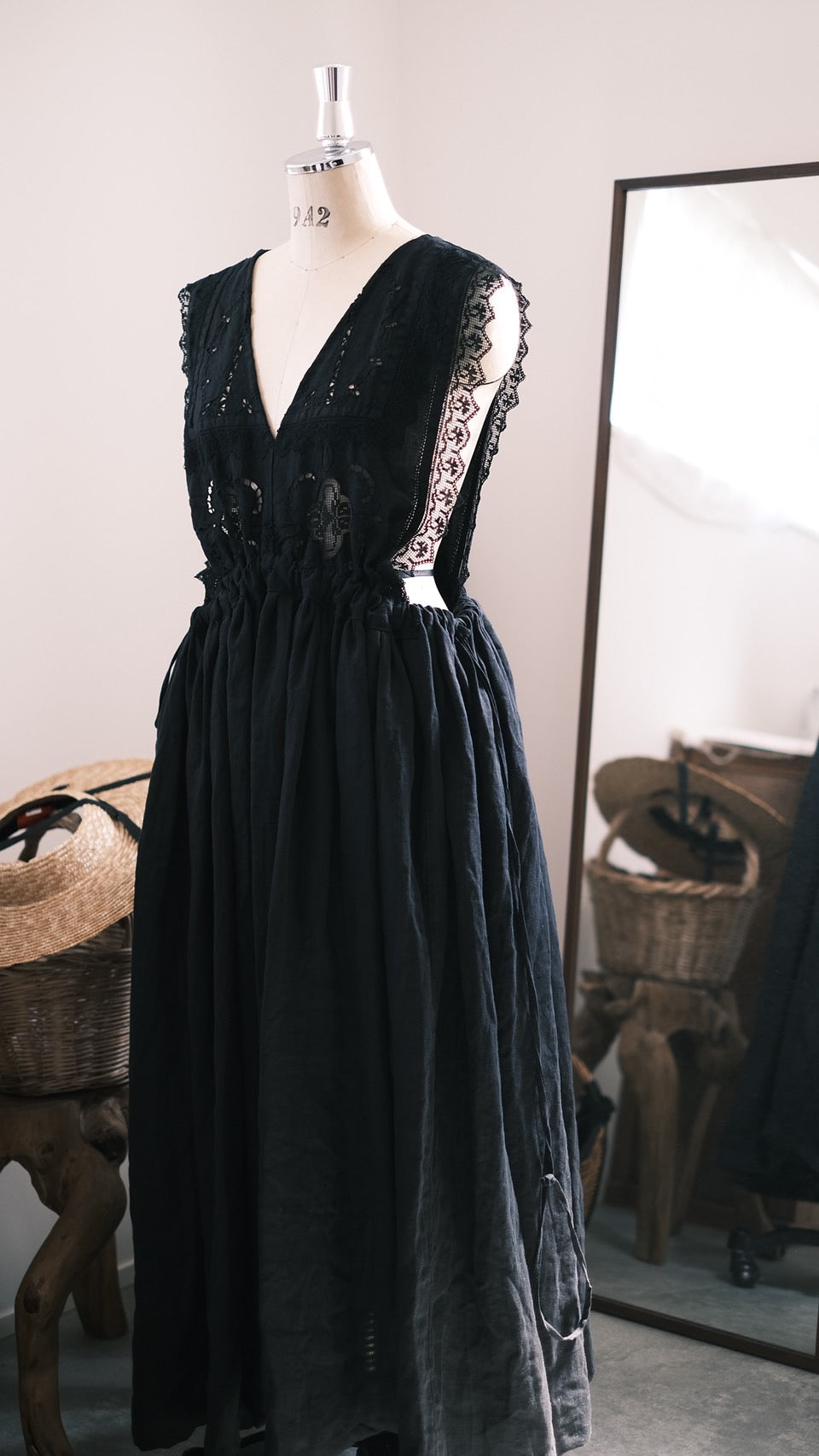 No.００７｜黒のプレミアムジャンパーワンピース