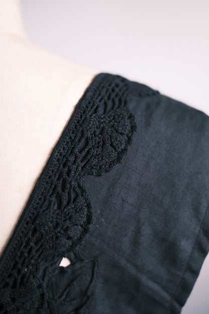 No.４｜黒のジャンパーワンピース