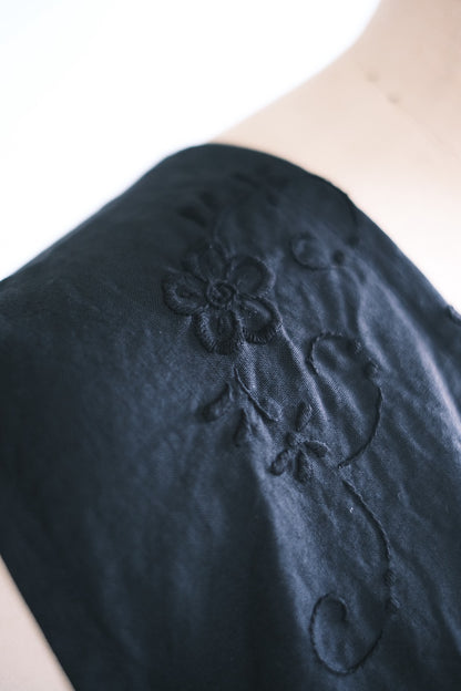 No.２｜黒のジャンパーワンピース