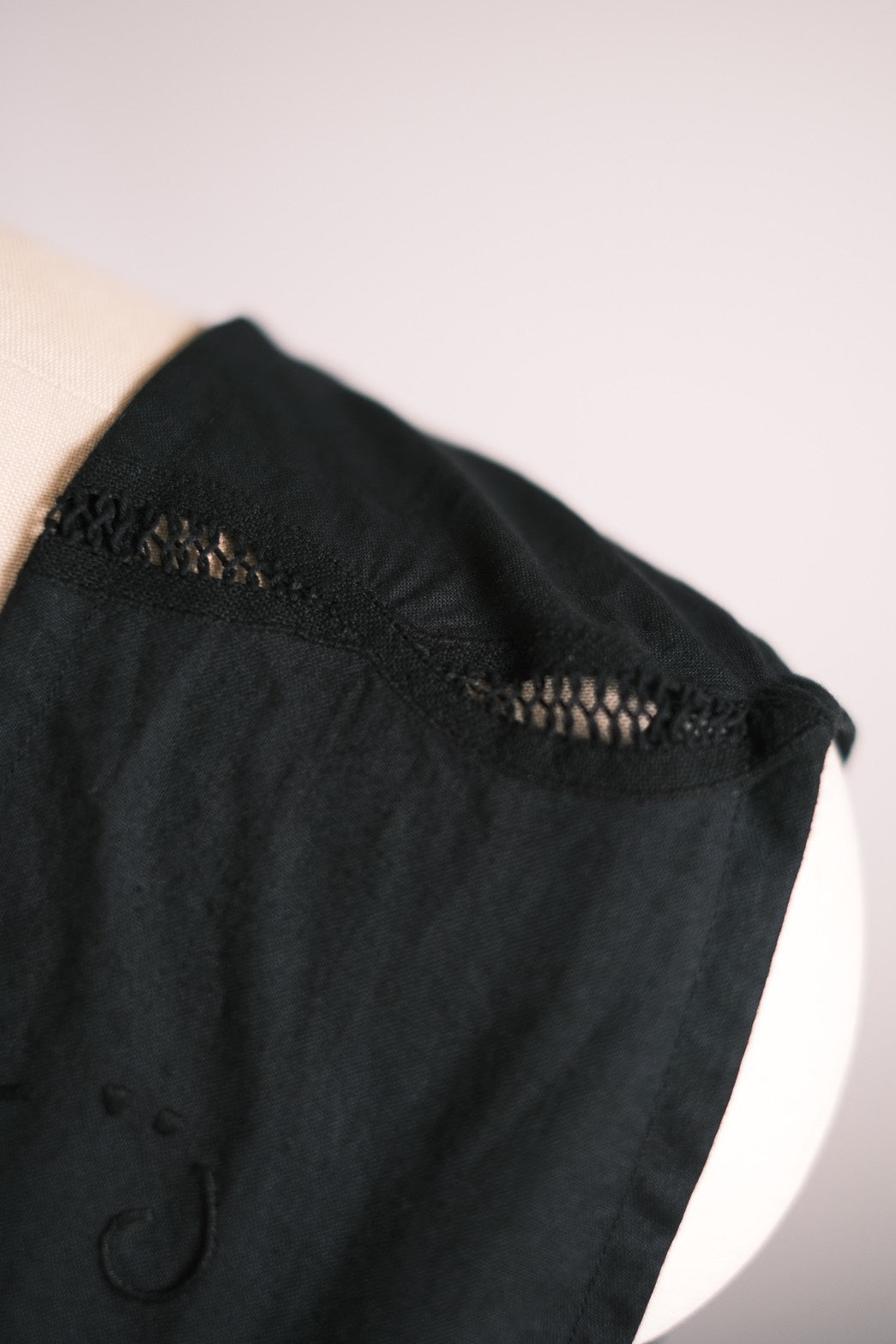 No.１｜黒のジャンパーワンピース