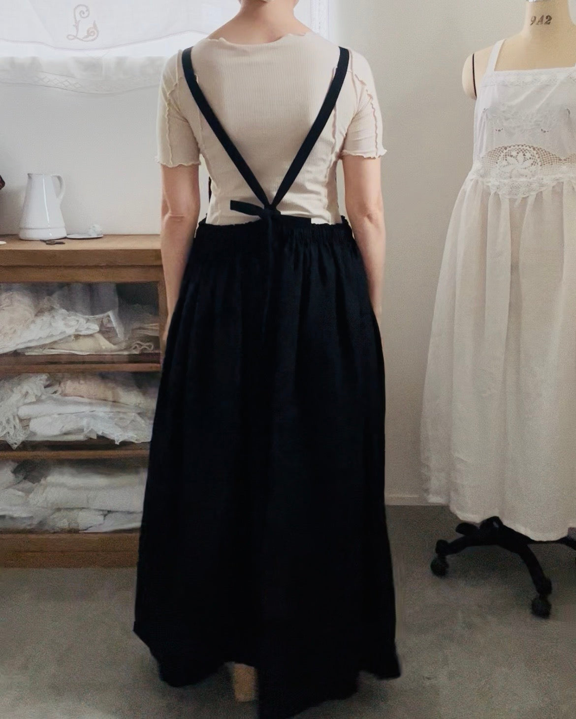 『a』｜黒のストラップワンピース