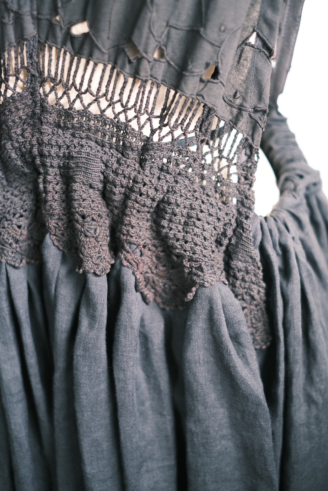 No.６｜黒のジャンパーワンピース
